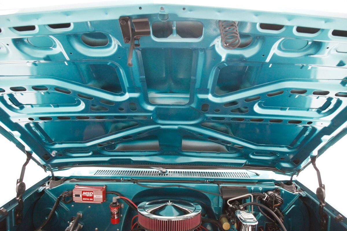 Chevrolet-C-10-Pickup-1983-Teal-Tan-1572-6