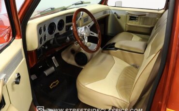 Chevrolet-C-10-Pickup-1985-Orange-Tan-17460-4