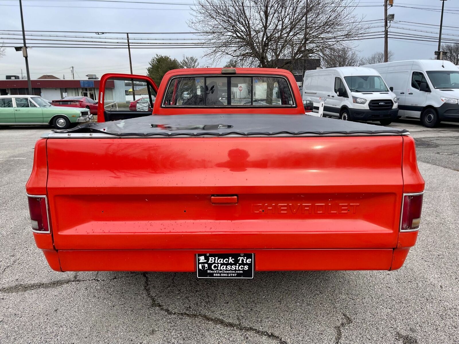 Chevrolet-C-10-Silverado-1986-Orange-Black-0-10