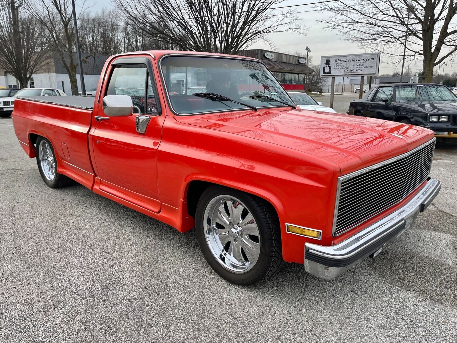 Chevrolet-C-10-Silverado-1986-Orange-Black-0-3