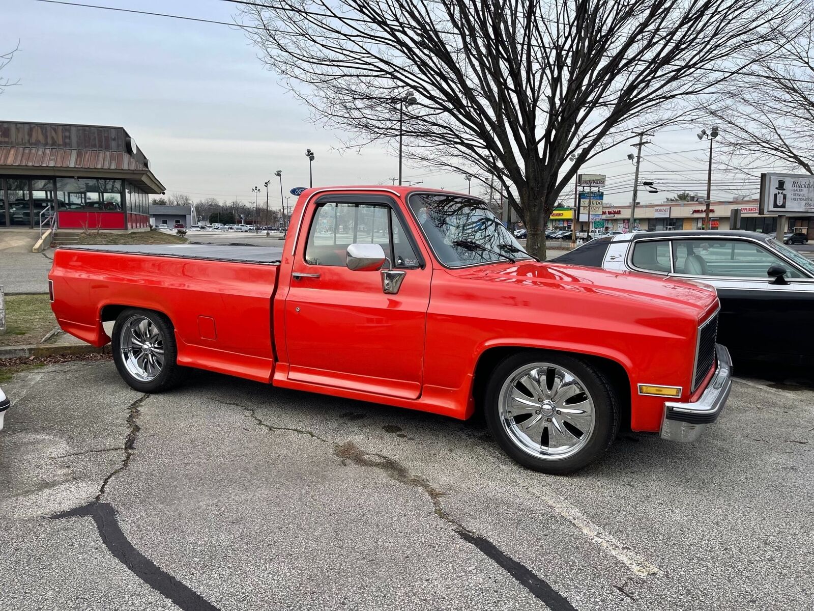 Chevrolet-C-10-Silverado-1986-Orange-Black-0-5