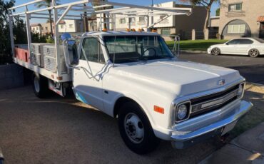 Chevrolet-C-30-1969-white-14-12