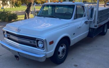 Chevrolet-C-30-1969-white-14