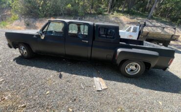 Chevrolet-C-30-dually-diesel-1979-black-236573