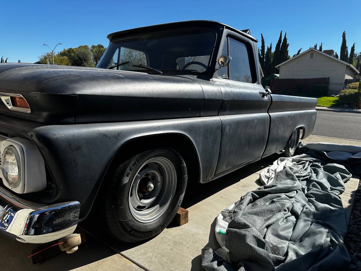 Chevrolet-C10-1965-black-160934-2