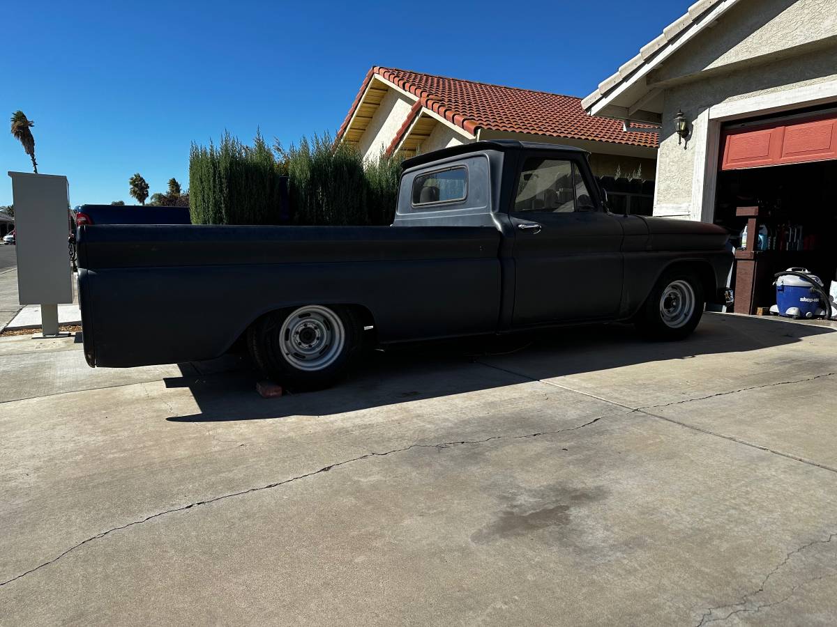 Chevrolet-C10-1965-black-160934-4