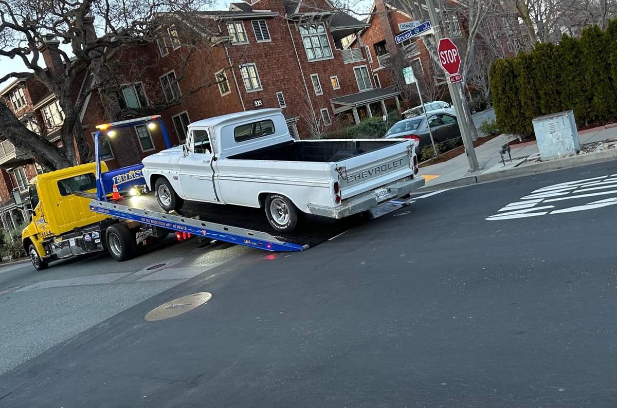 Chevrolet-C10-1966-white-135185-3