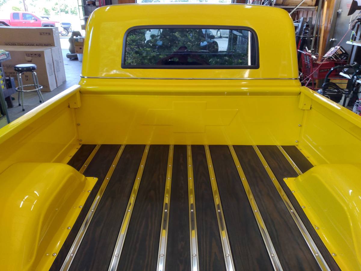 Chevrolet-C10-1967-yellow-161-18