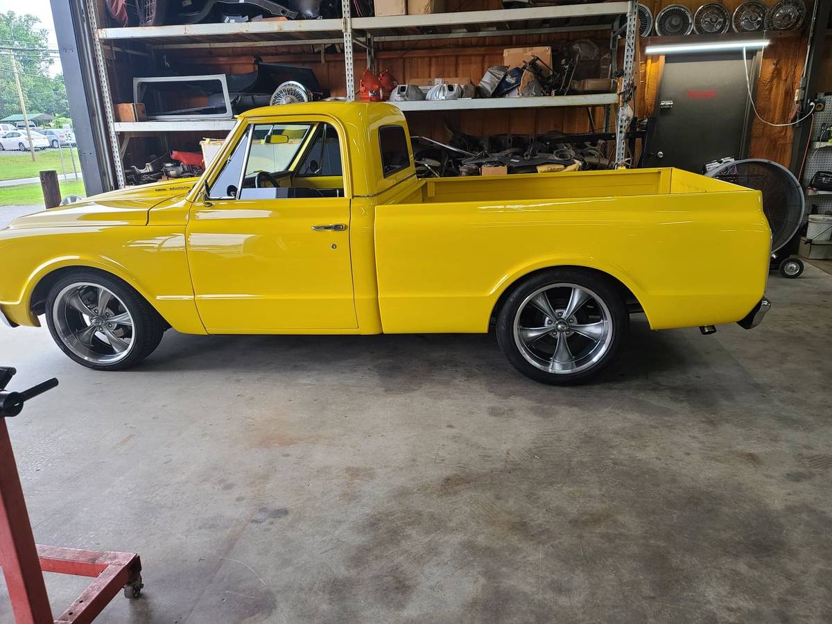 Chevrolet-C10-1967-yellow-161-5