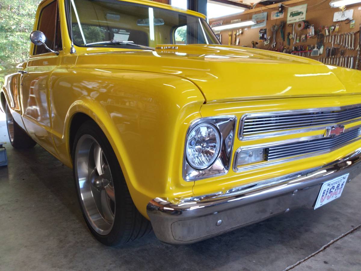 Chevrolet-C10-1967-yellow-161