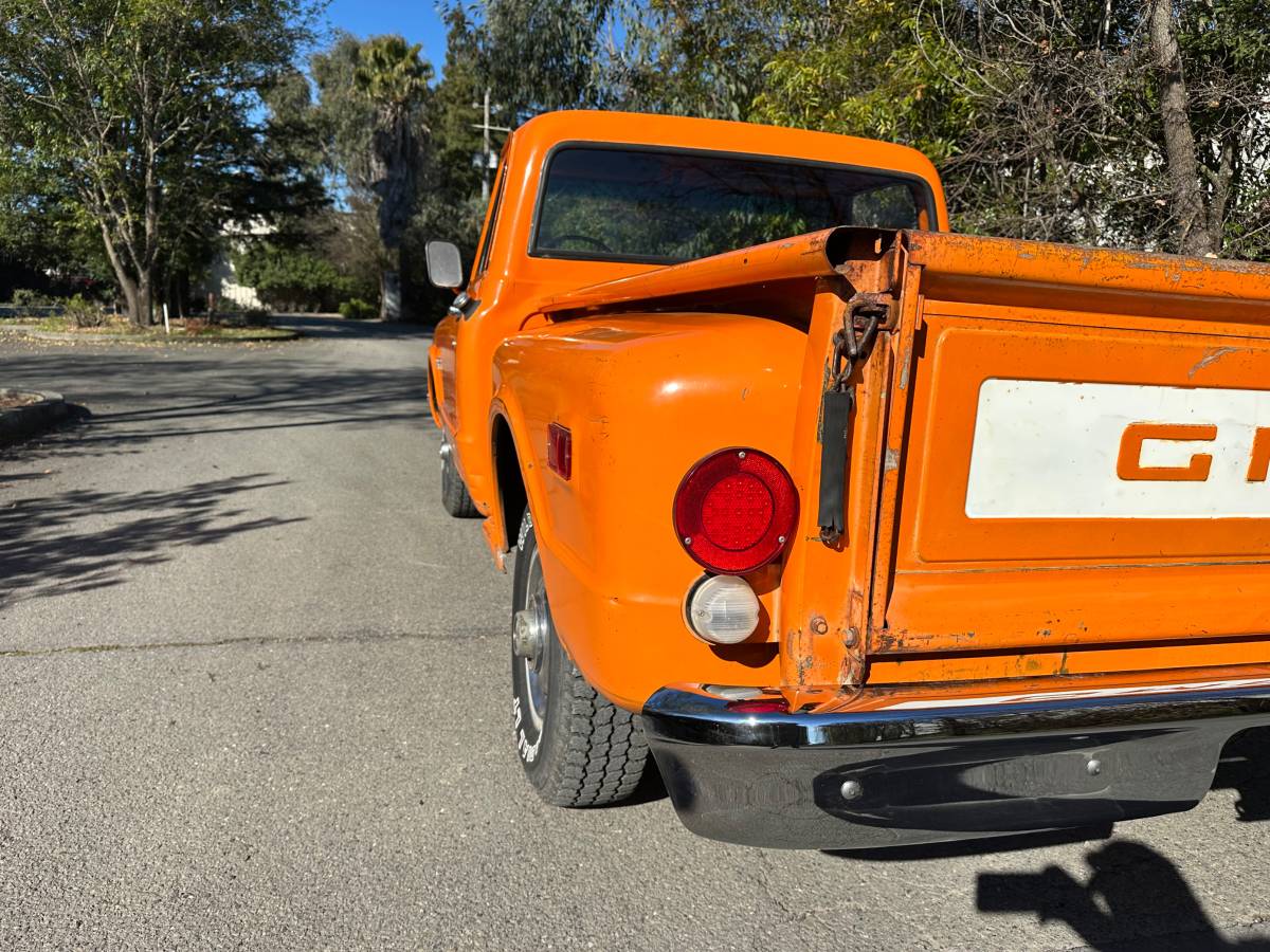 Chevrolet-C10-1968-32523-5