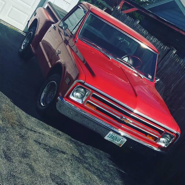 Chevrolet-C10-1968-red-62719-1