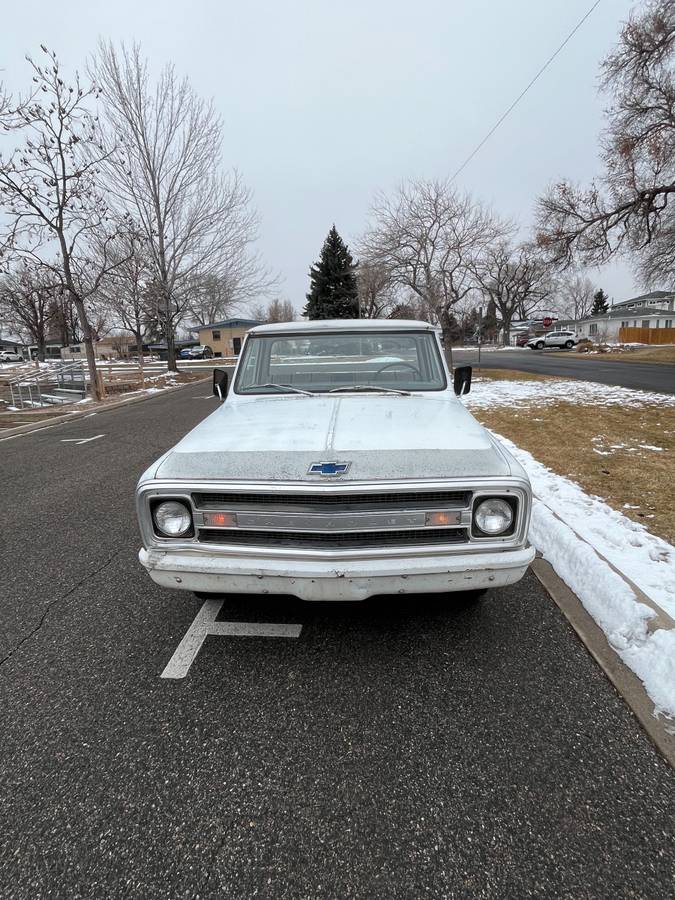 Chevrolet-C10-1969-white-160934-2