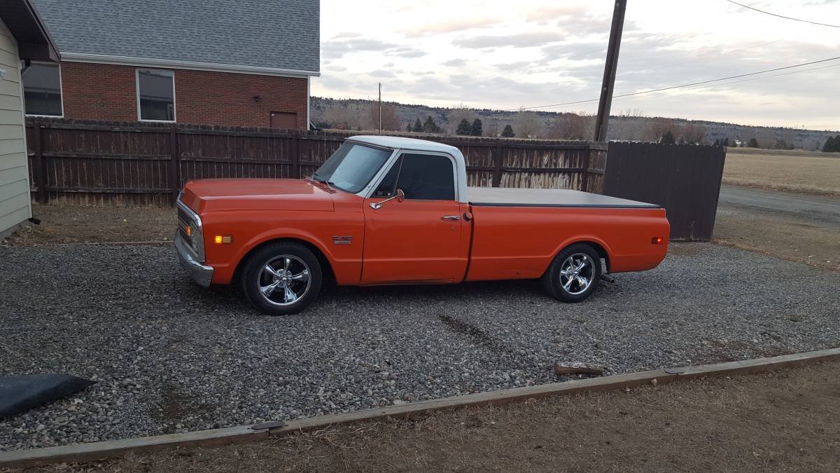 Chevrolet-C10-1970-orange-104607-1