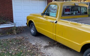 Chevrolet-C10-1972-custom-2