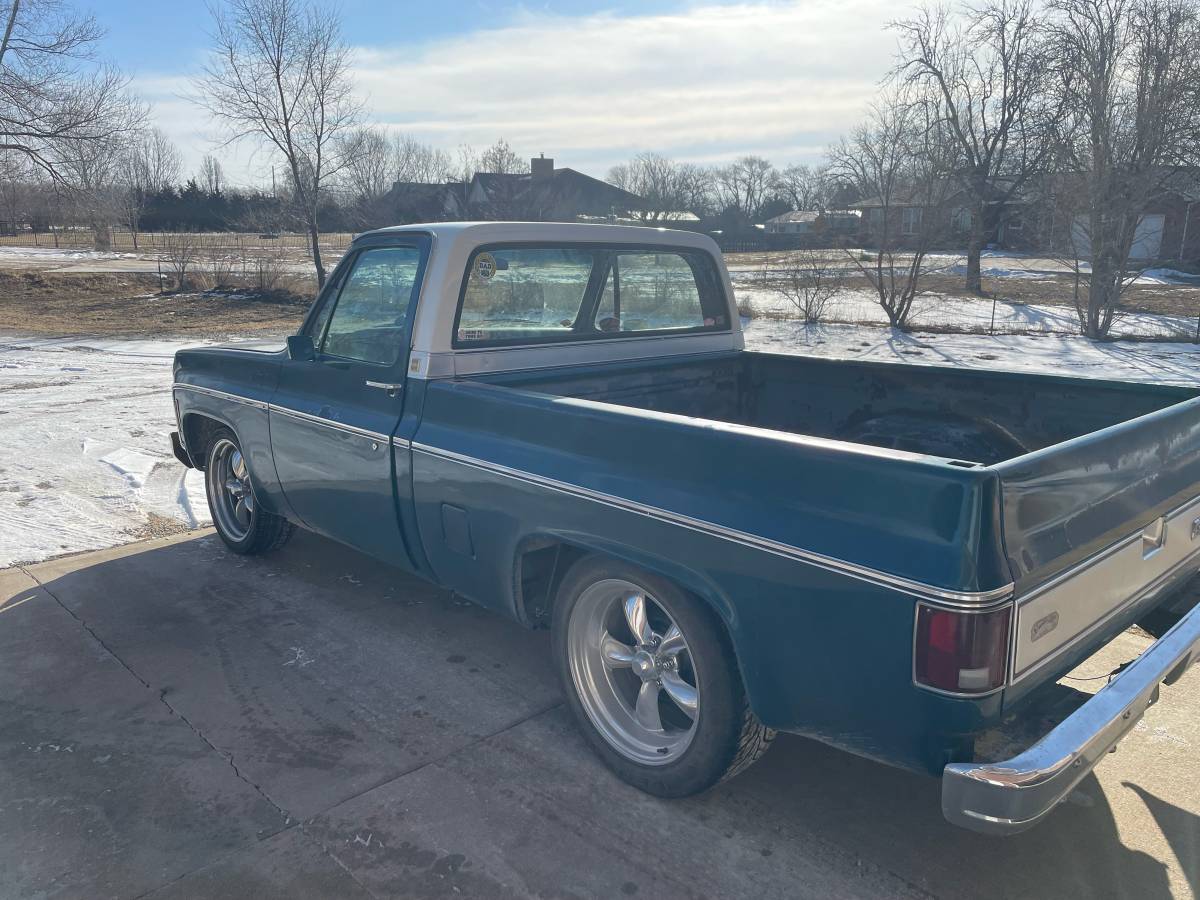 Chevrolet-C10-1973-green-19867-3