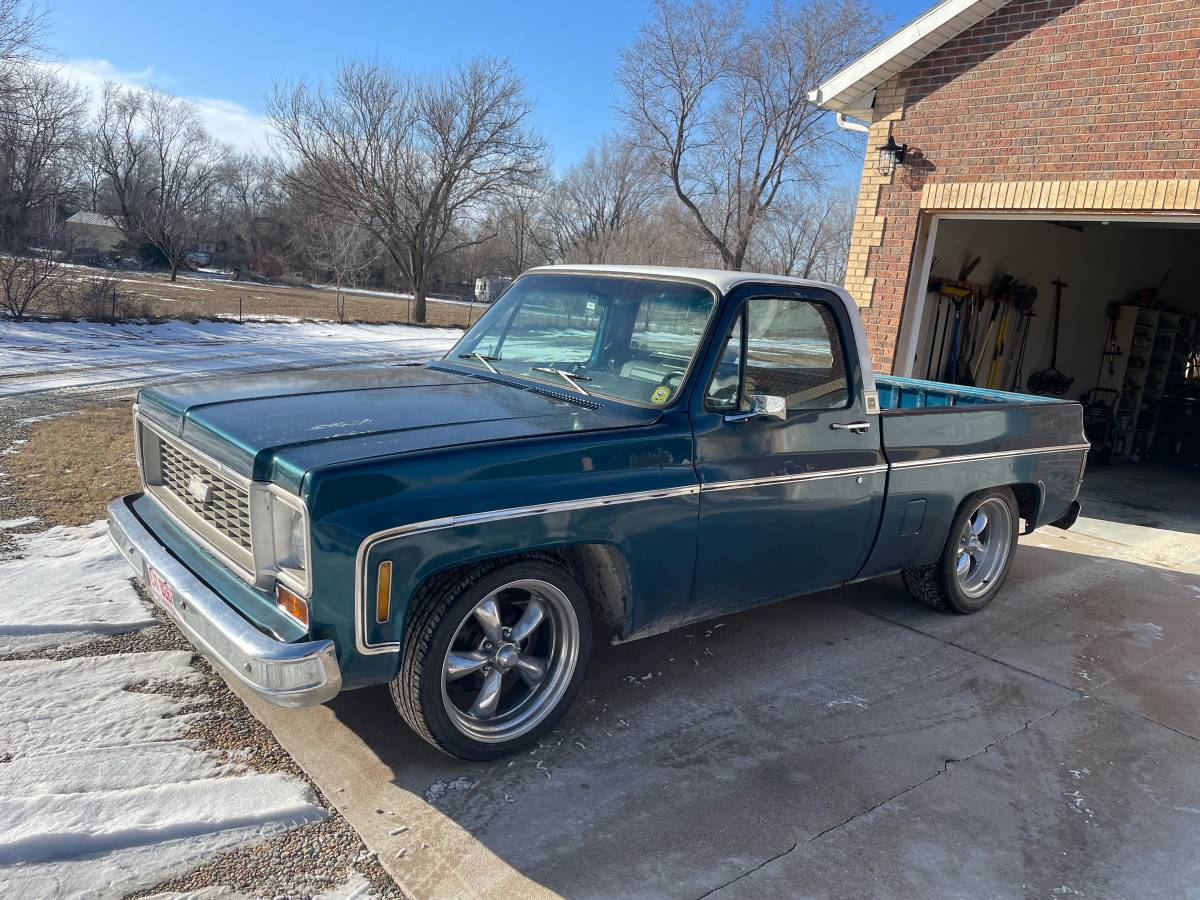 Chevrolet-C10-1973-green-19867