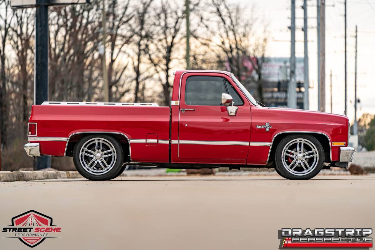 Chevrolet-C10-1986-red-1609-1