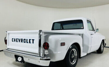 Chevrolet-C10-CUSTOM-1969-White-Other-Color-74921-3