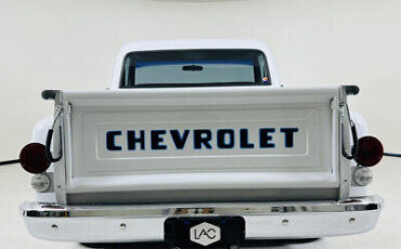 Chevrolet-C10-CUSTOM-1969-White-Other-Color-74921-4