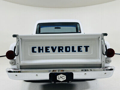 Chevrolet-C10-CUSTOM-1969-White-Other-Color-74921-4