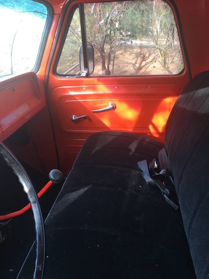 Chevrolet-C10-pickup-1964-orange-72420-21