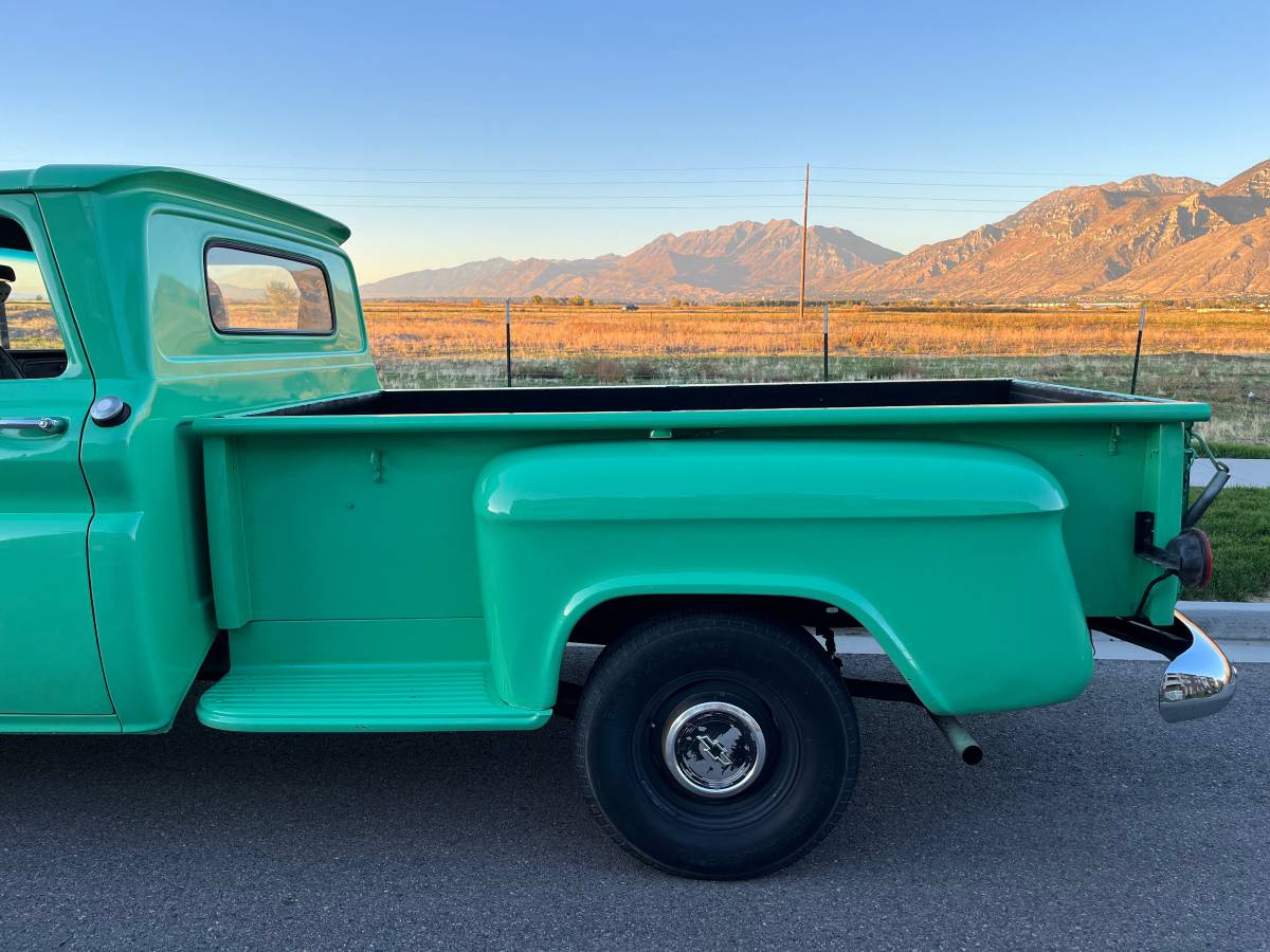 Chevrolet-C10-pickup-1965-green-482802-3