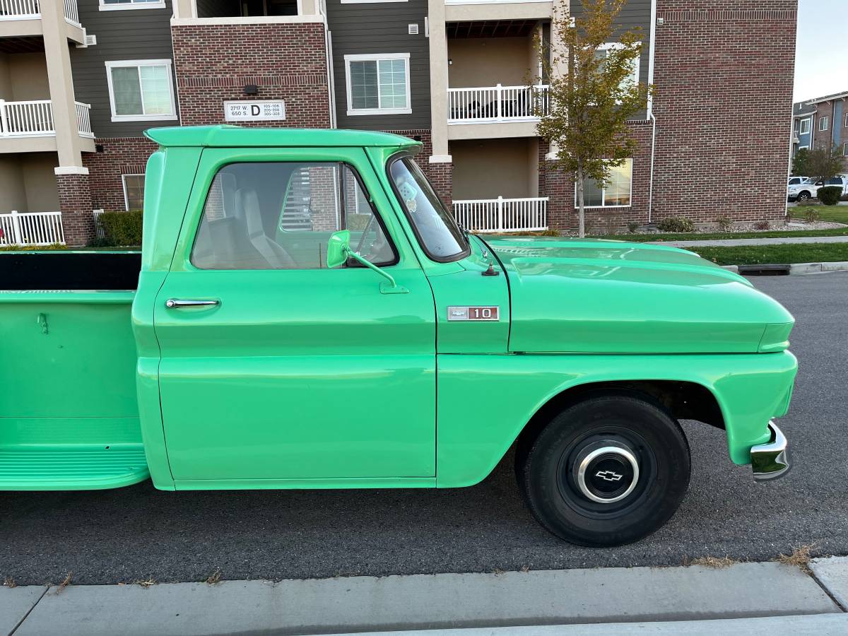 Chevrolet-C10-pickup-1965-green-482802-4