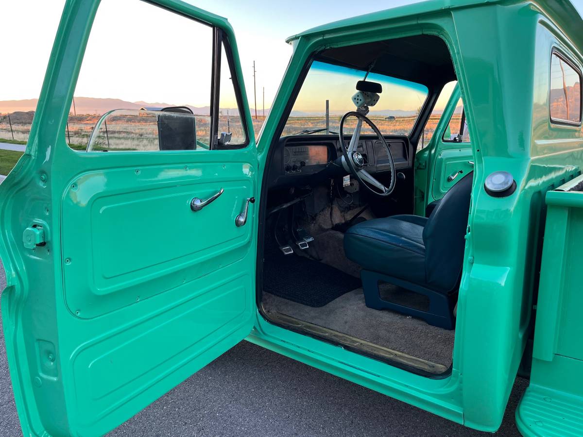 Chevrolet-C10-pickup-1965-green-482802-9