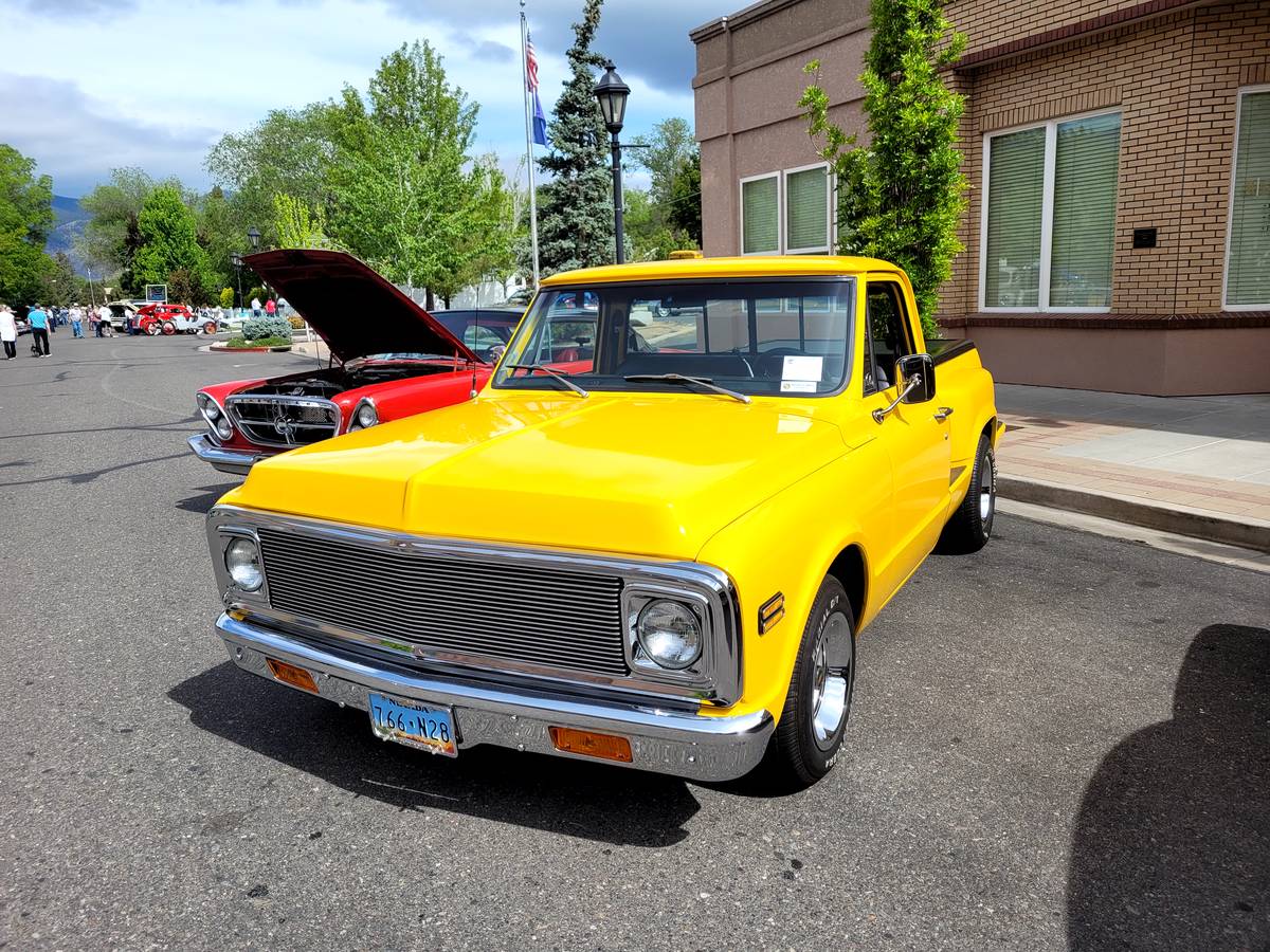 Chevrolet-C10-pickup-1969-yellow-2042-2