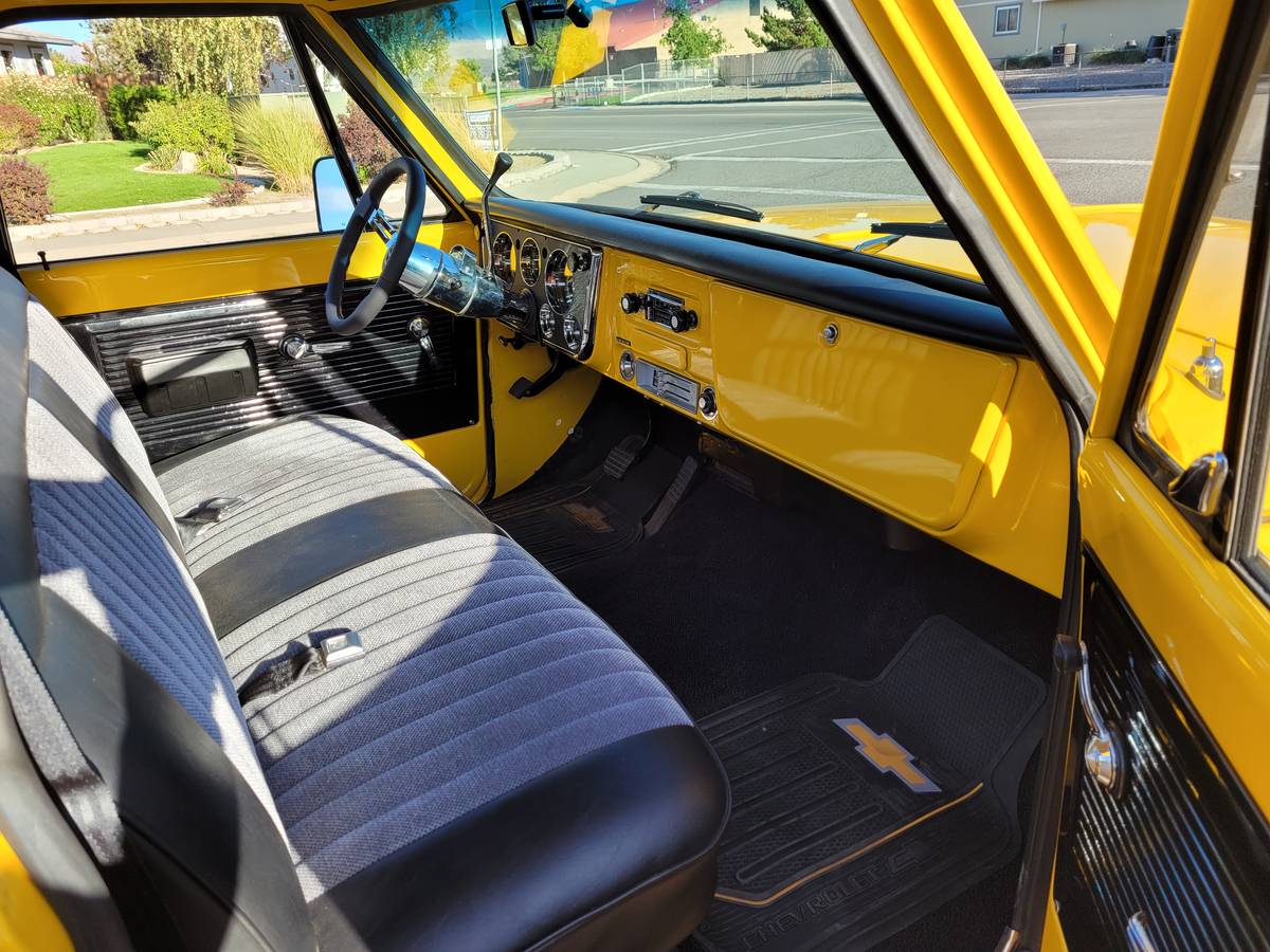 Chevrolet-C10-pickup-1969-yellow-2042-6