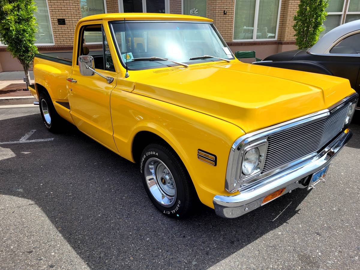 Chevrolet-C10-pickup-1969-yellow-2042