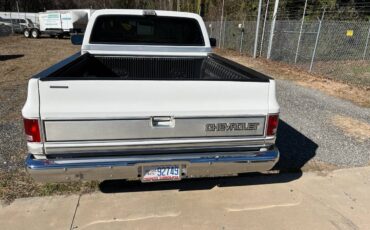 Chevrolet-C10-pickup-1987-white-43452-3