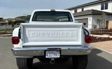 Chevrolet-C10-silverado-step-side-1987-white-53108-6