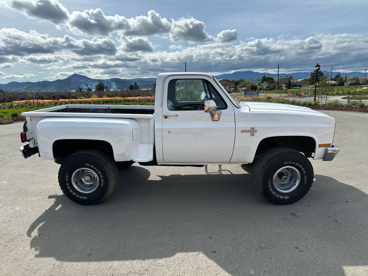 Chevrolet-C10-silverado-step-side-1987-white-53108-8