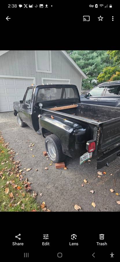 Chevrolet-C10-stepside-1973-black-46671-3