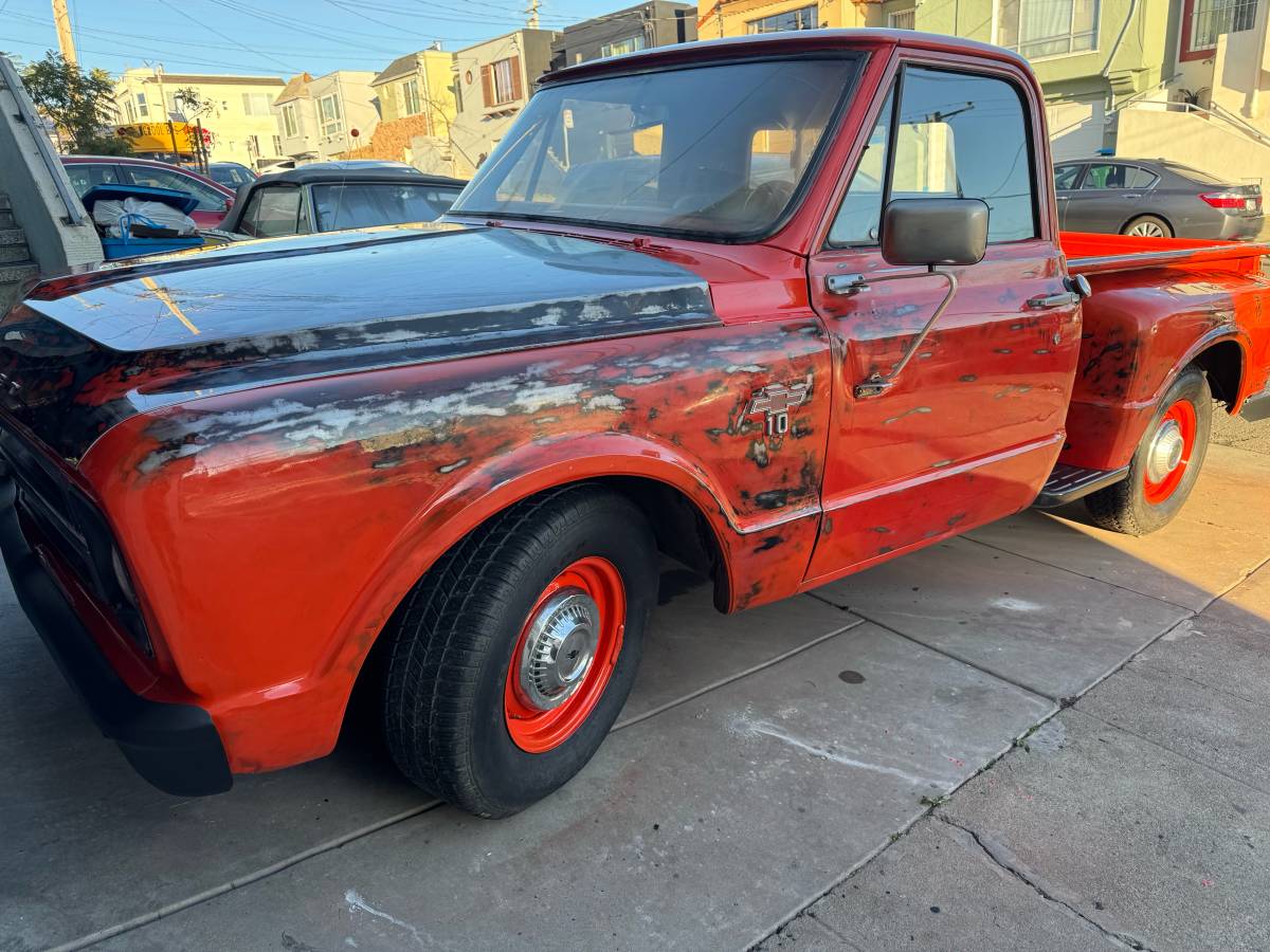 Chevrolet-C10-truck-1967-custom-18