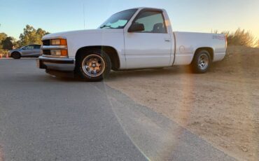 Chevrolet-C1500-1991-white-334279-1