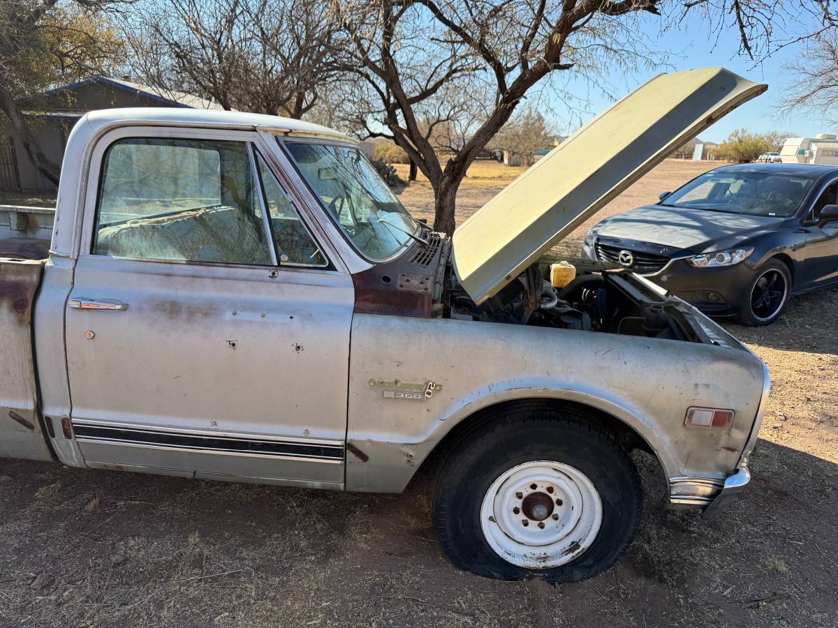 Chevrolet-C20-1970-grey-2-3