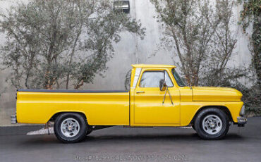 Chevrolet-C20-Longbed-1966-Yellow-Other-Color-0-3