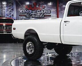 Chevrolet-C20-Pickup-1970-White-Red-55440-7