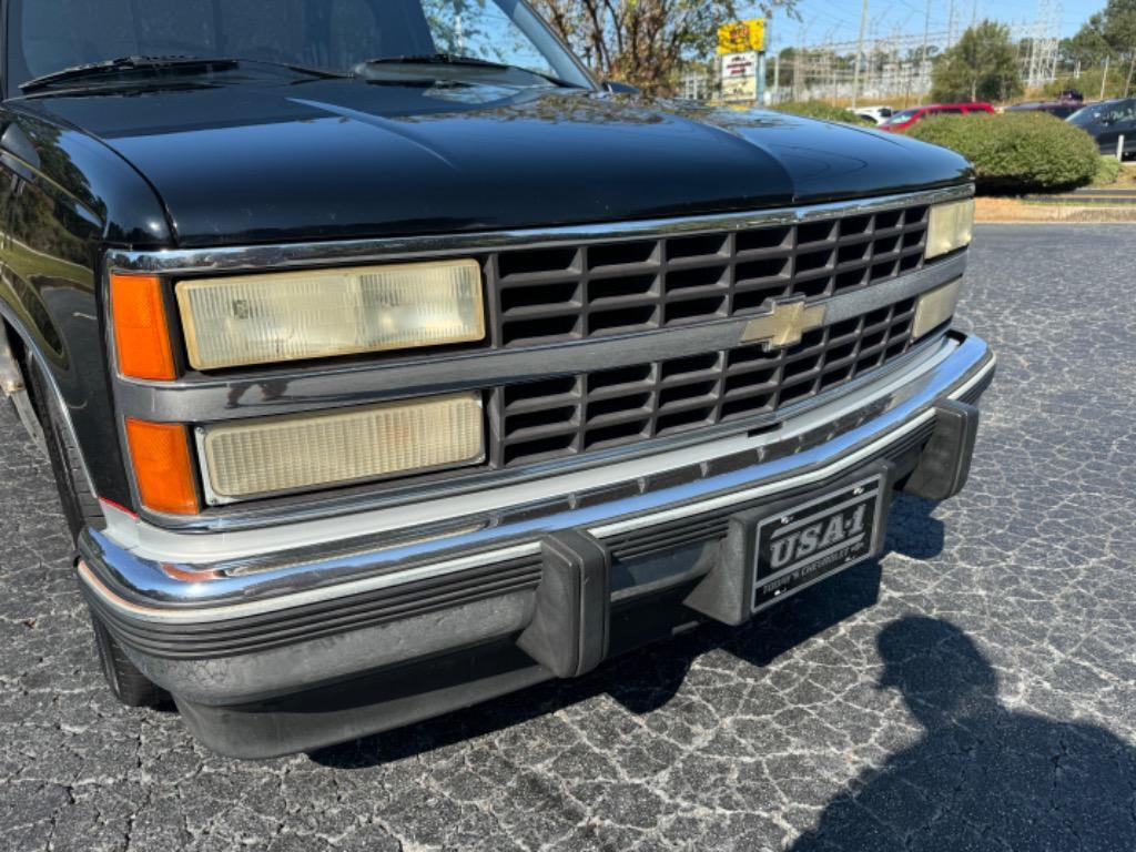 Chevrolet-CK-Pickup-1500-1990-Black-Gray-0-13