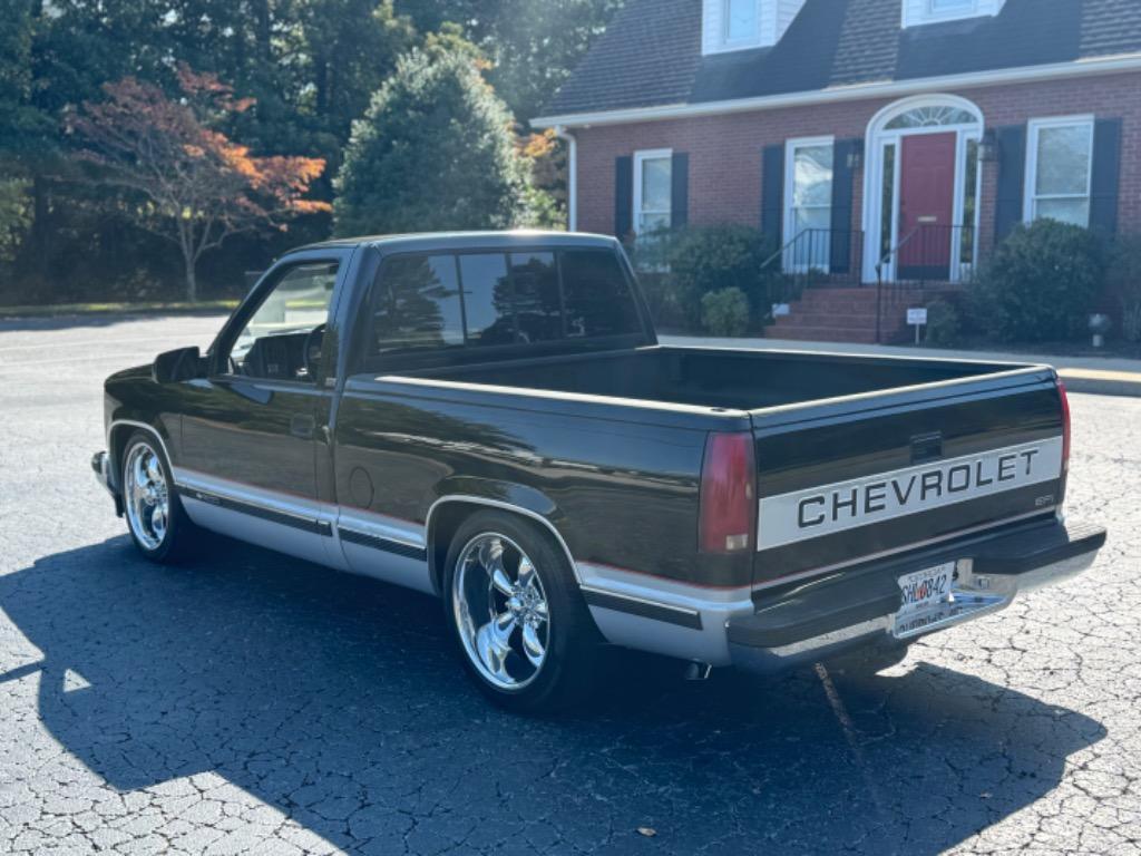 Chevrolet-CK-Pickup-1500-1990-Black-Gray-0-7