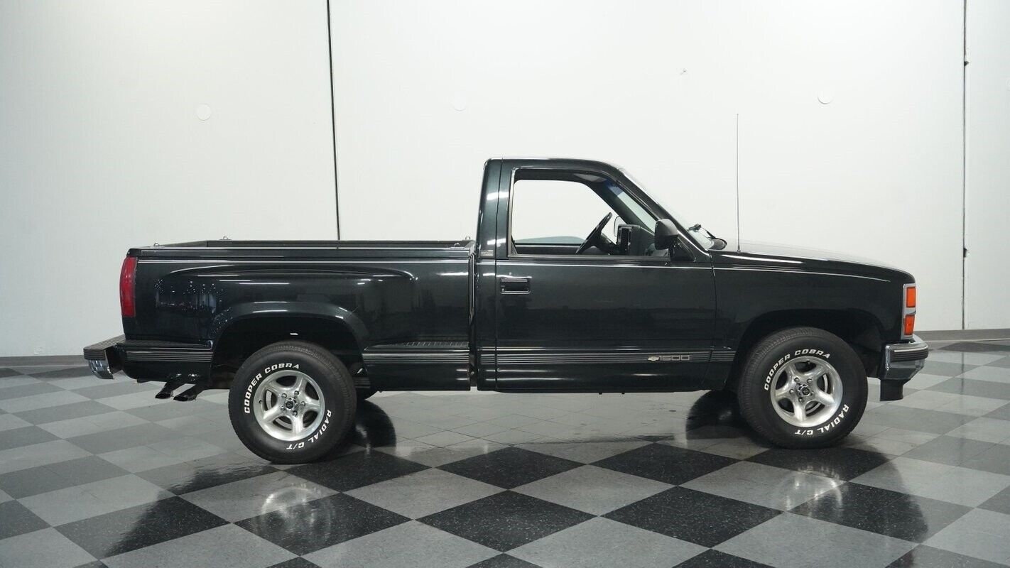 Chevrolet-CK-Pickup-1500-Pickup-1988-Black-Gray-406715-12