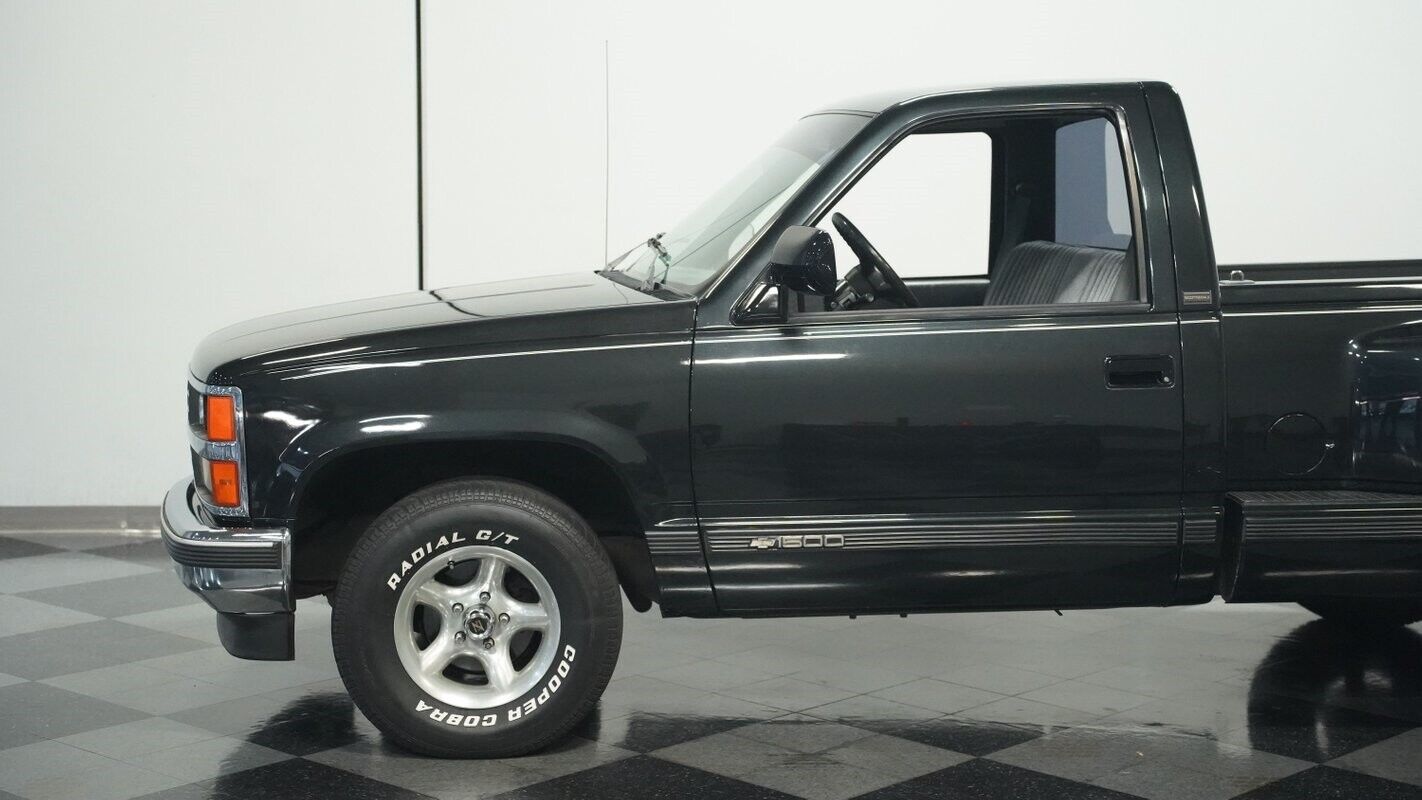 Chevrolet-CK-Pickup-1500-Pickup-1988-Black-Gray-406715-21