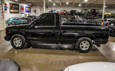 Chevrolet-CK-Pickup-1500-Pickup-1988-Black-Red-223802-10