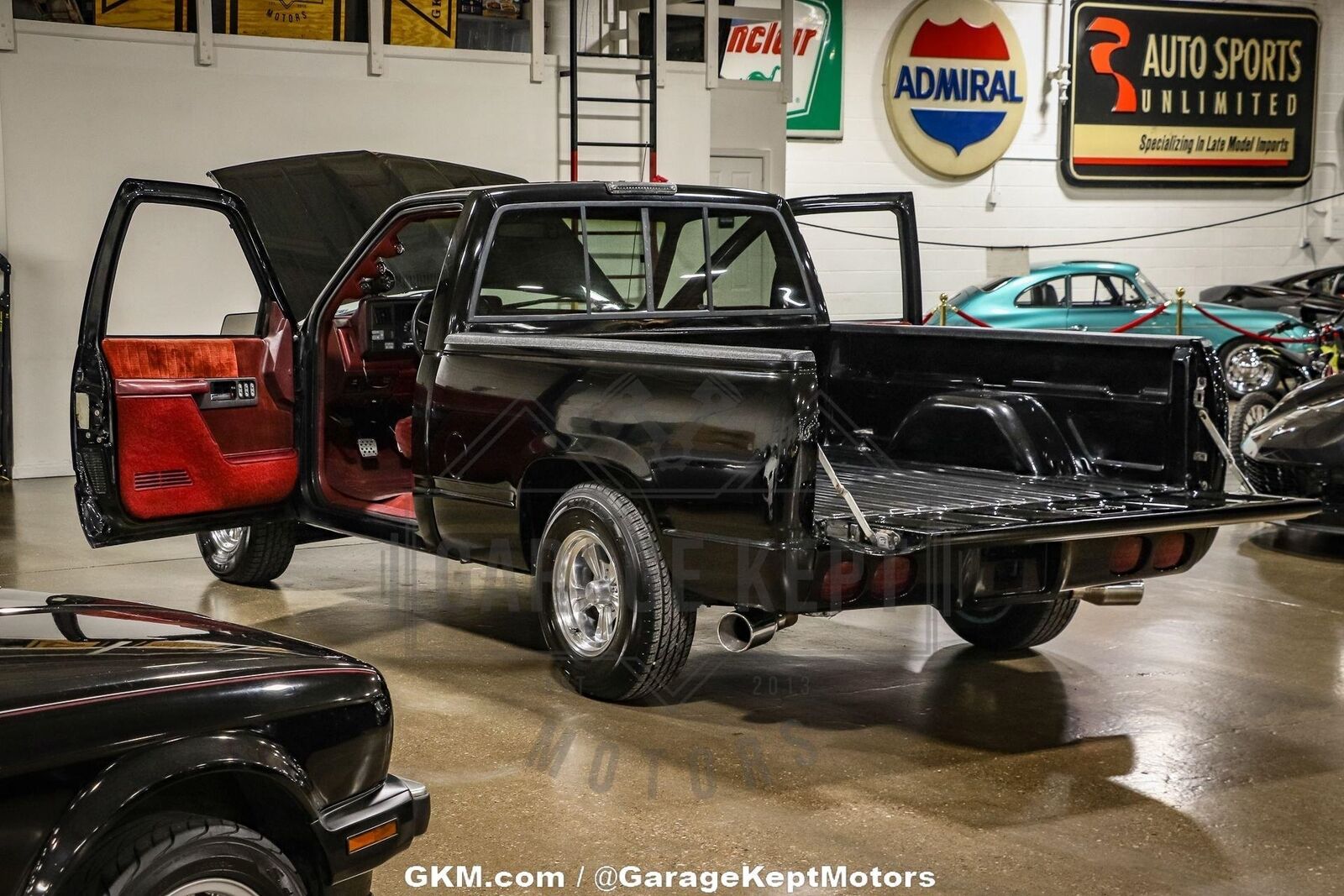 Chevrolet-CK-Pickup-1500-Pickup-1988-Black-Red-223802-2