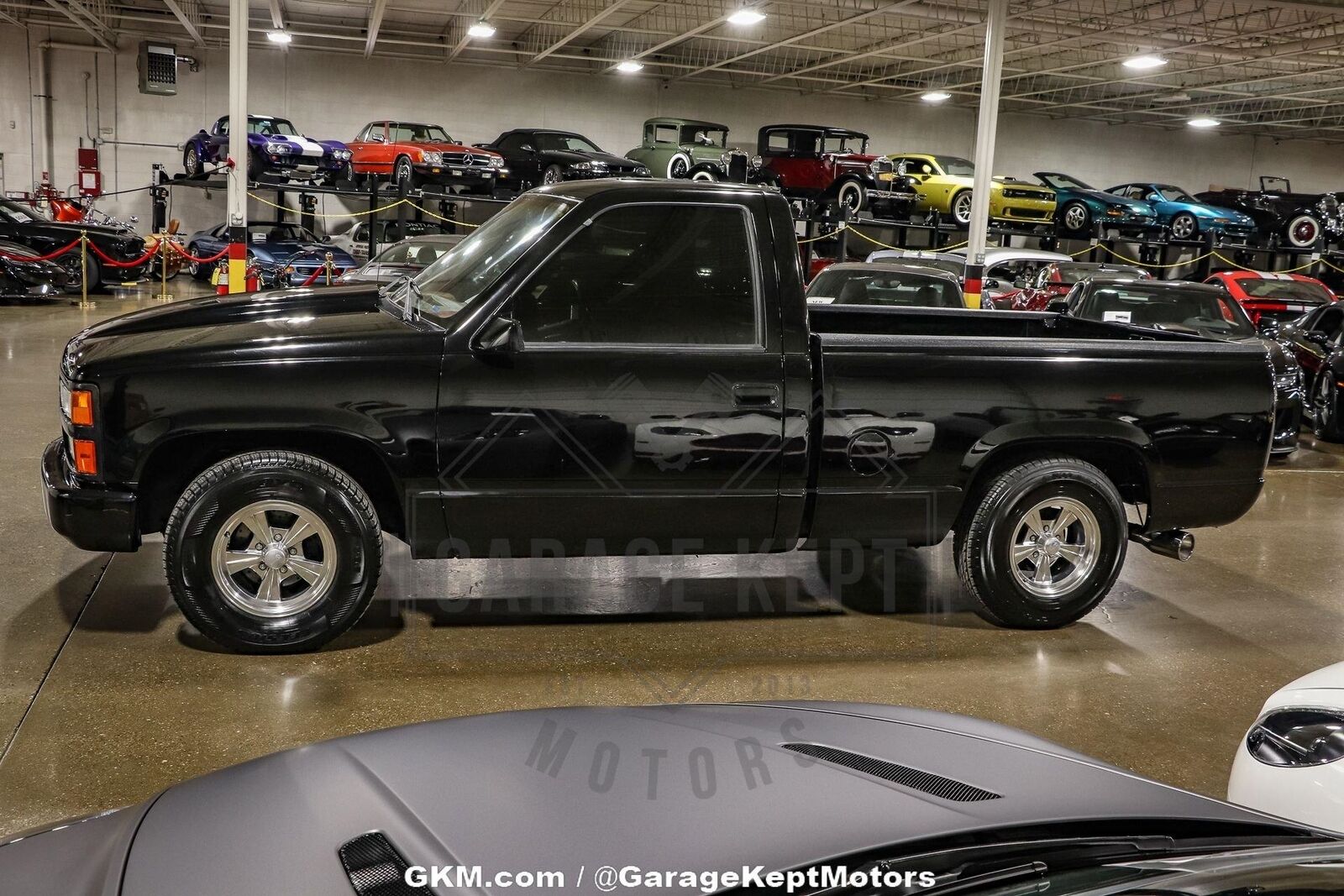 Chevrolet-CK-Pickup-1500-Pickup-1988-Black-Red-223802-9