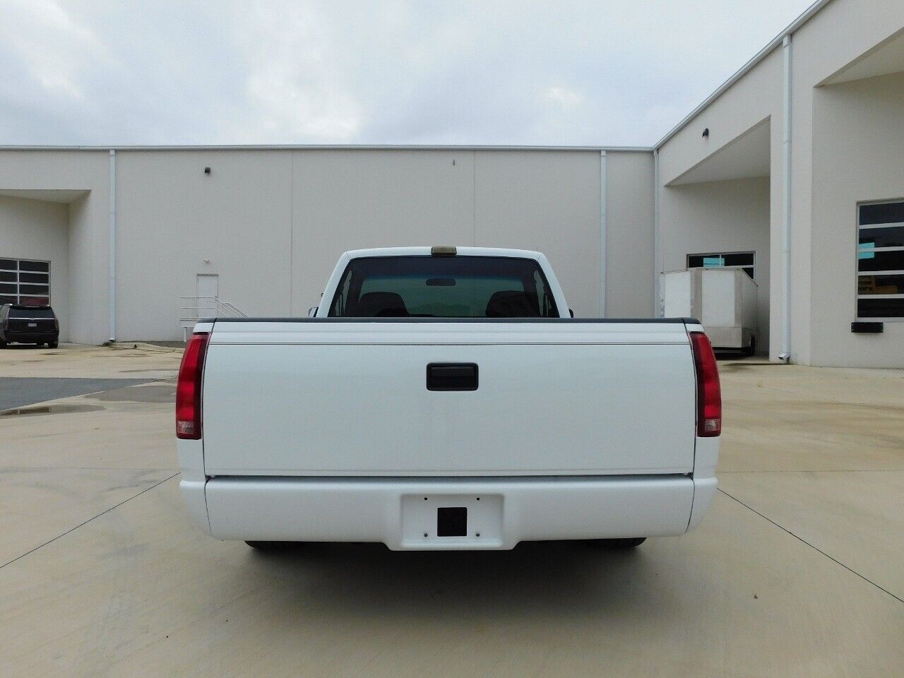 Chevrolet-CK-Pickup-1500-Pickup-1993-White-Red-168035-9