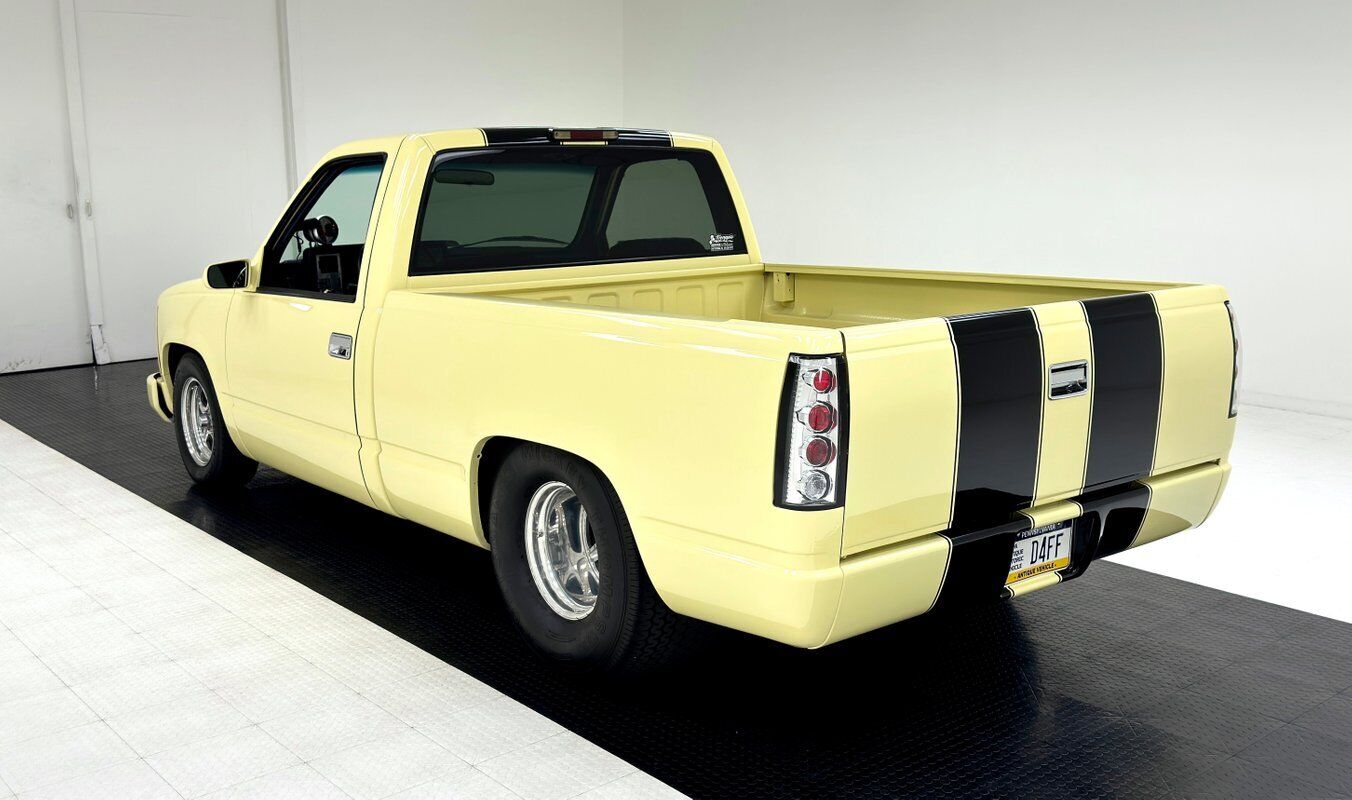 Chevrolet-CK-Pickup-1500-Pickup-1994-Yellow-Black-378-2